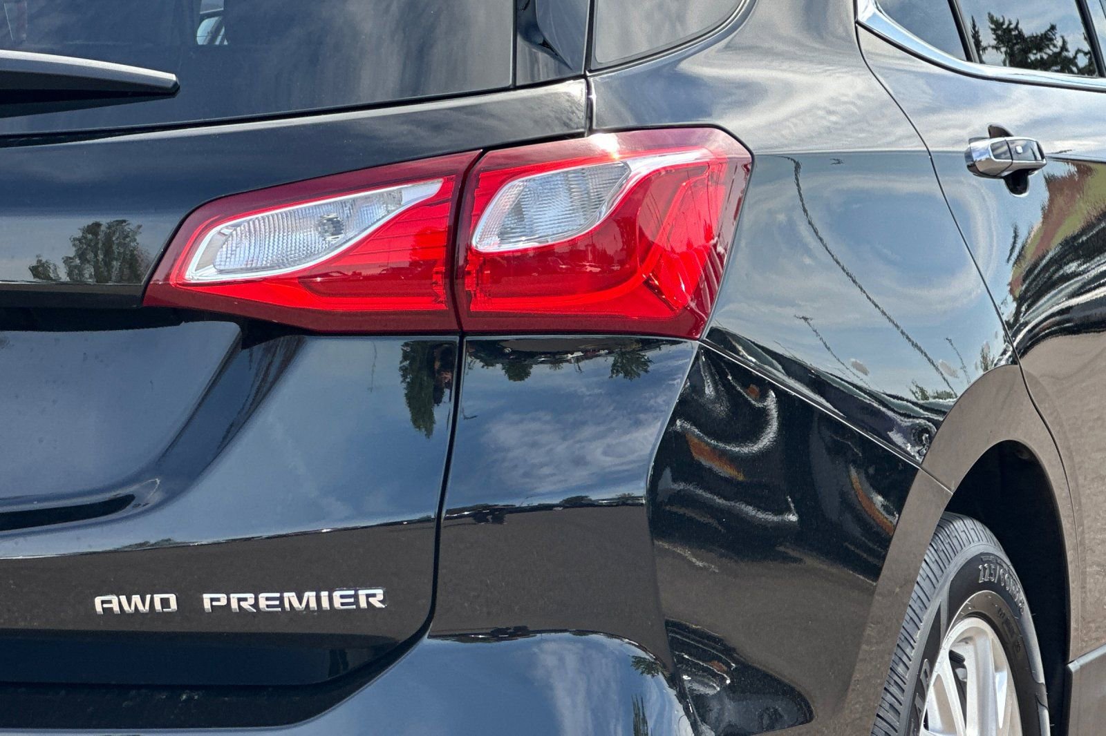 Used 2019 Chevrolet Equinox Premier image 26