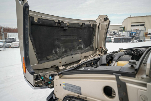 Used 2003 HUMMER H2 w/ Preferred Equipment Group image 18