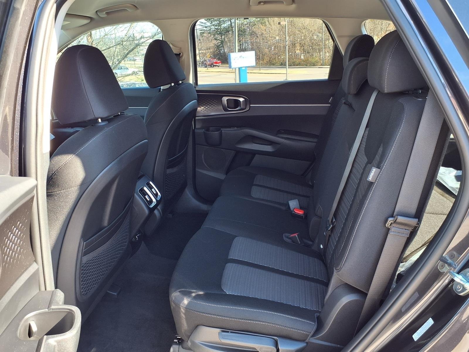 New 2026 Kia Sorento LX FWD image 4