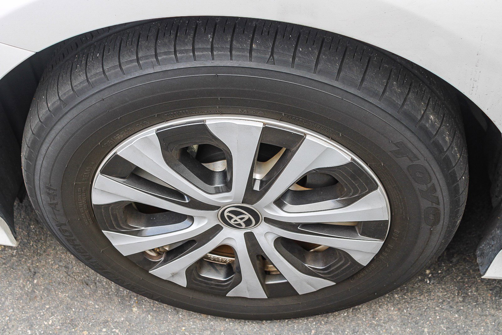 Used 2022 Toyota Prius Prime XLE FWD image 11