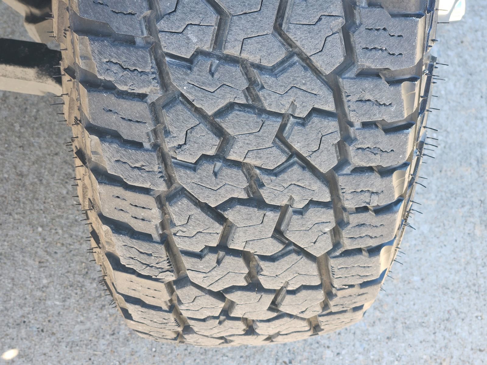 Used 2024 Ford F350 XLT w/ FX4 Off-Road Package image 12