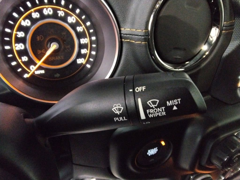 Used 2021 Jeep Gladiator Overland image 15