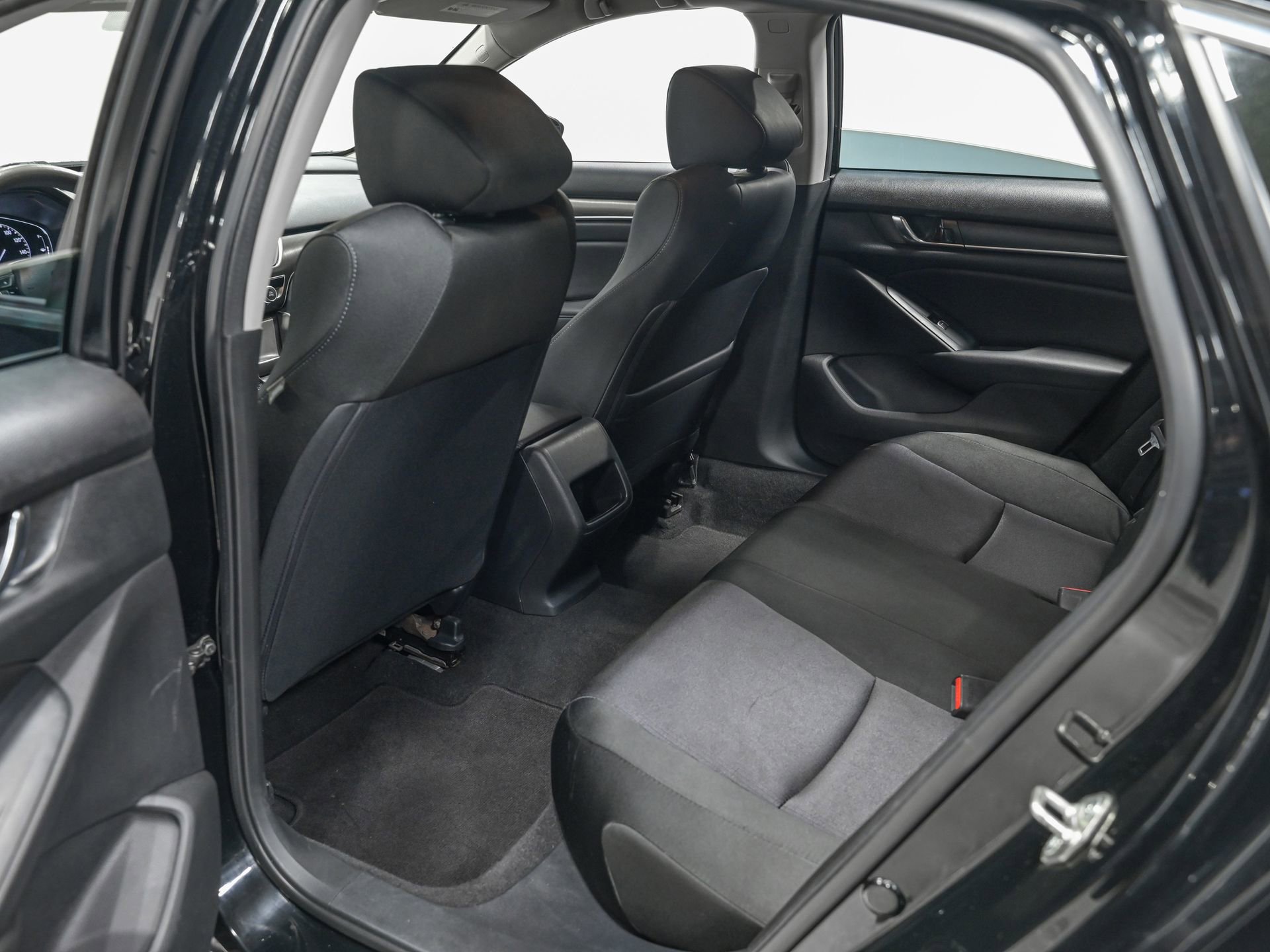 Used 2019 Honda Accord LX image 26
