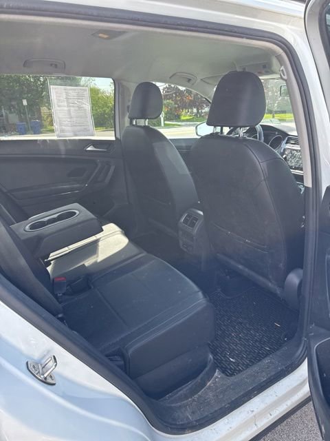 Used 2018 Volkswagen Tiguan SE AWD/4WD image 7