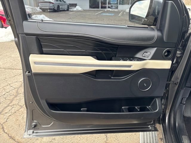 Used 2021 Ford Expedition Max Platinum image 14