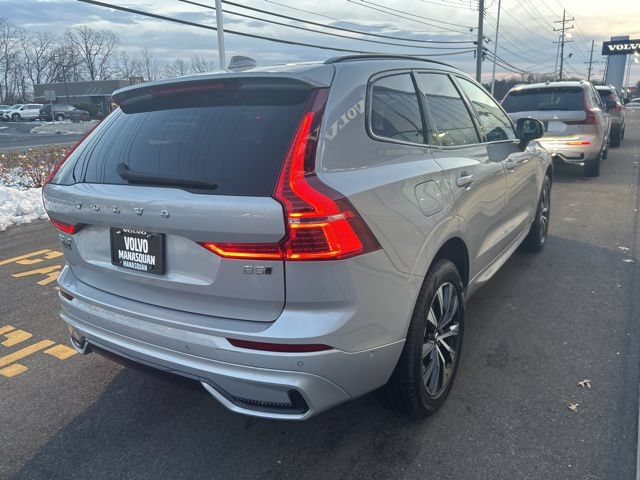 Certified 2025 Volvo XC60 B5 Plus AWD/4WD image 5