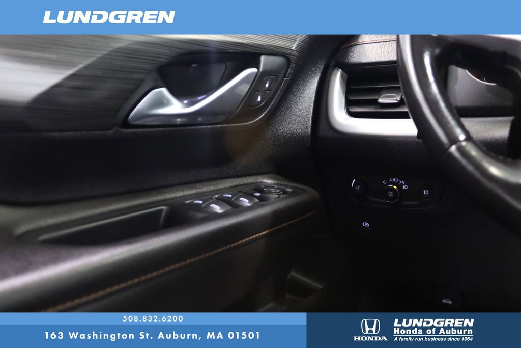 Used 2020 GMC Terrain SLT image 26