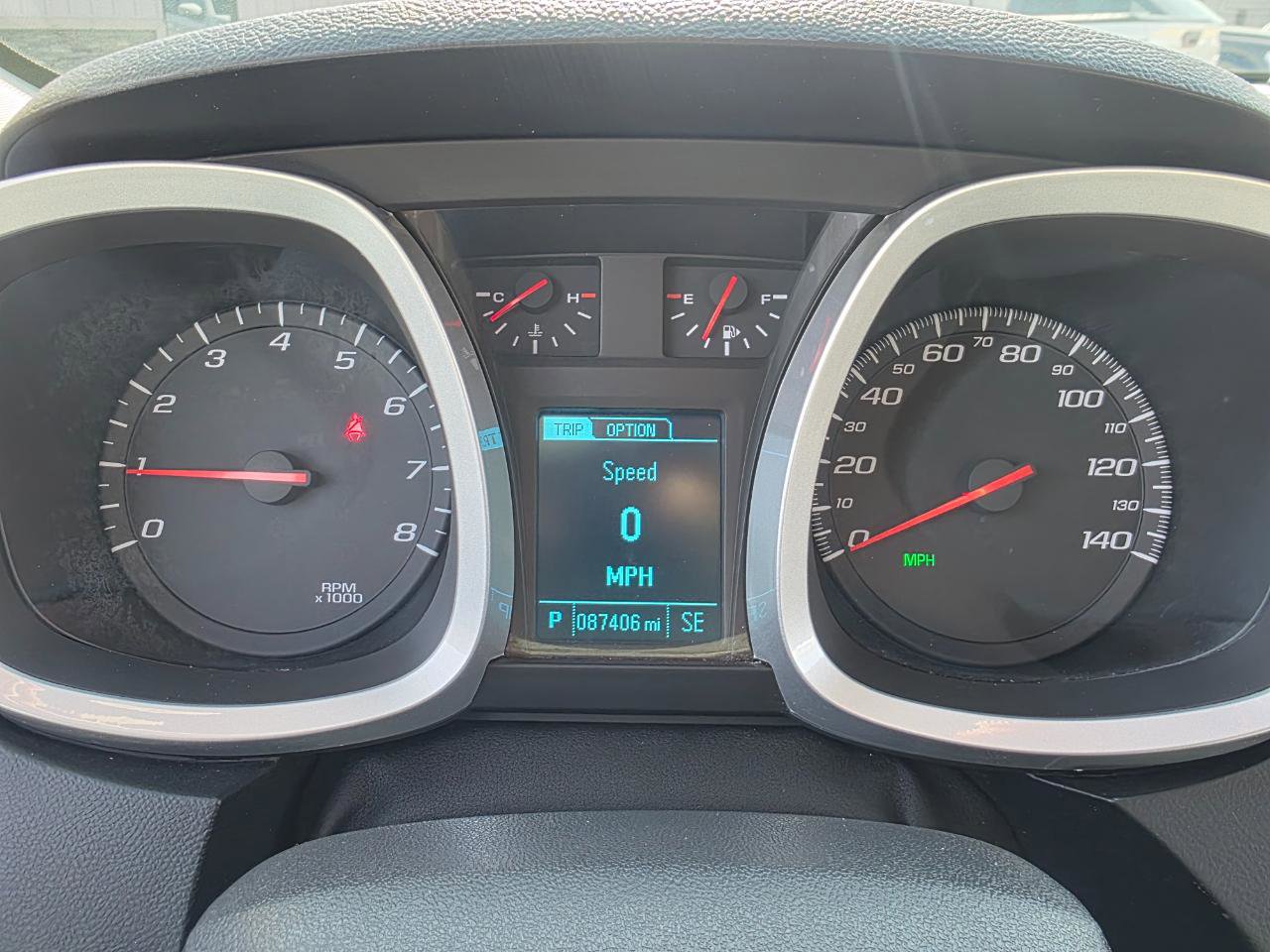 Used 2017 Chevrolet Equinox LT w/ Convenience Package image 4