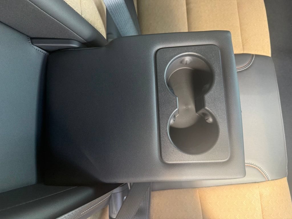 New 2027 Chevrolet Equinox ACTIV w/ Convenience Package III FWD image 18
