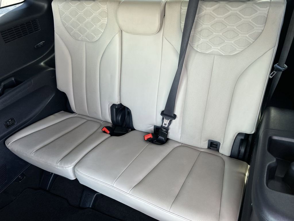 Used 2022 Hyundai Palisade Limited image 36