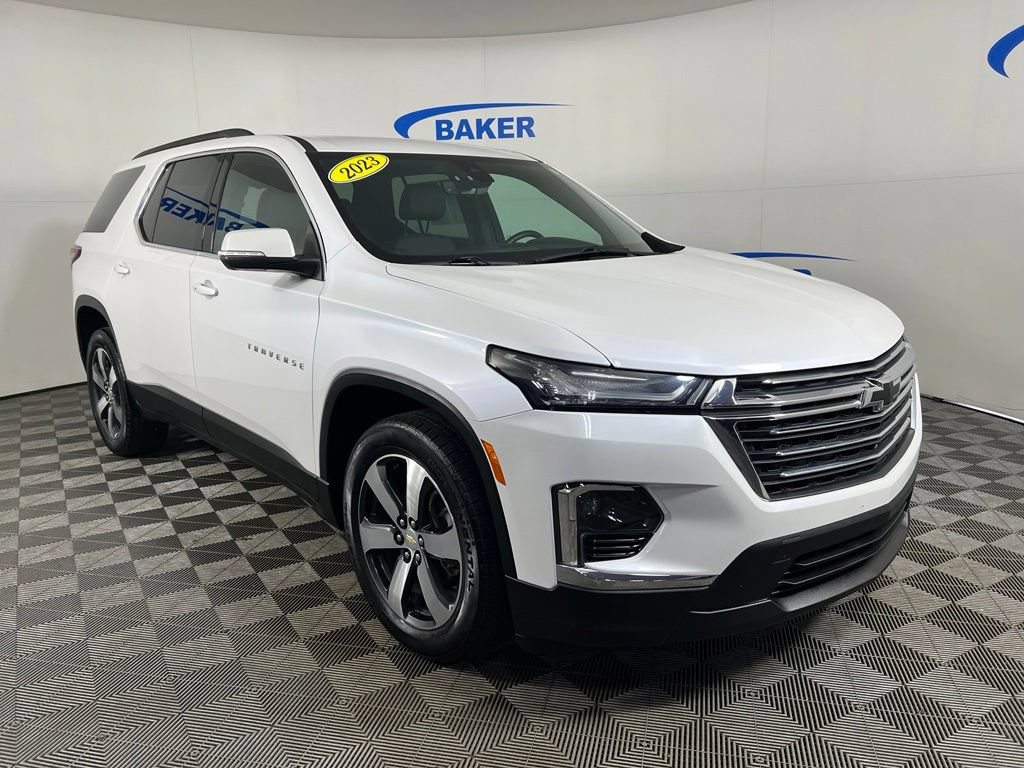 Certified 2023 Chevrolet Traverse LT w/ LT Premium Package AWD/4WD image 8