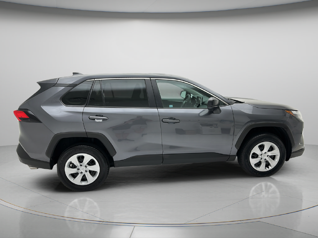 Used 2025 Toyota RAV4 LE AWD/4WD image 6