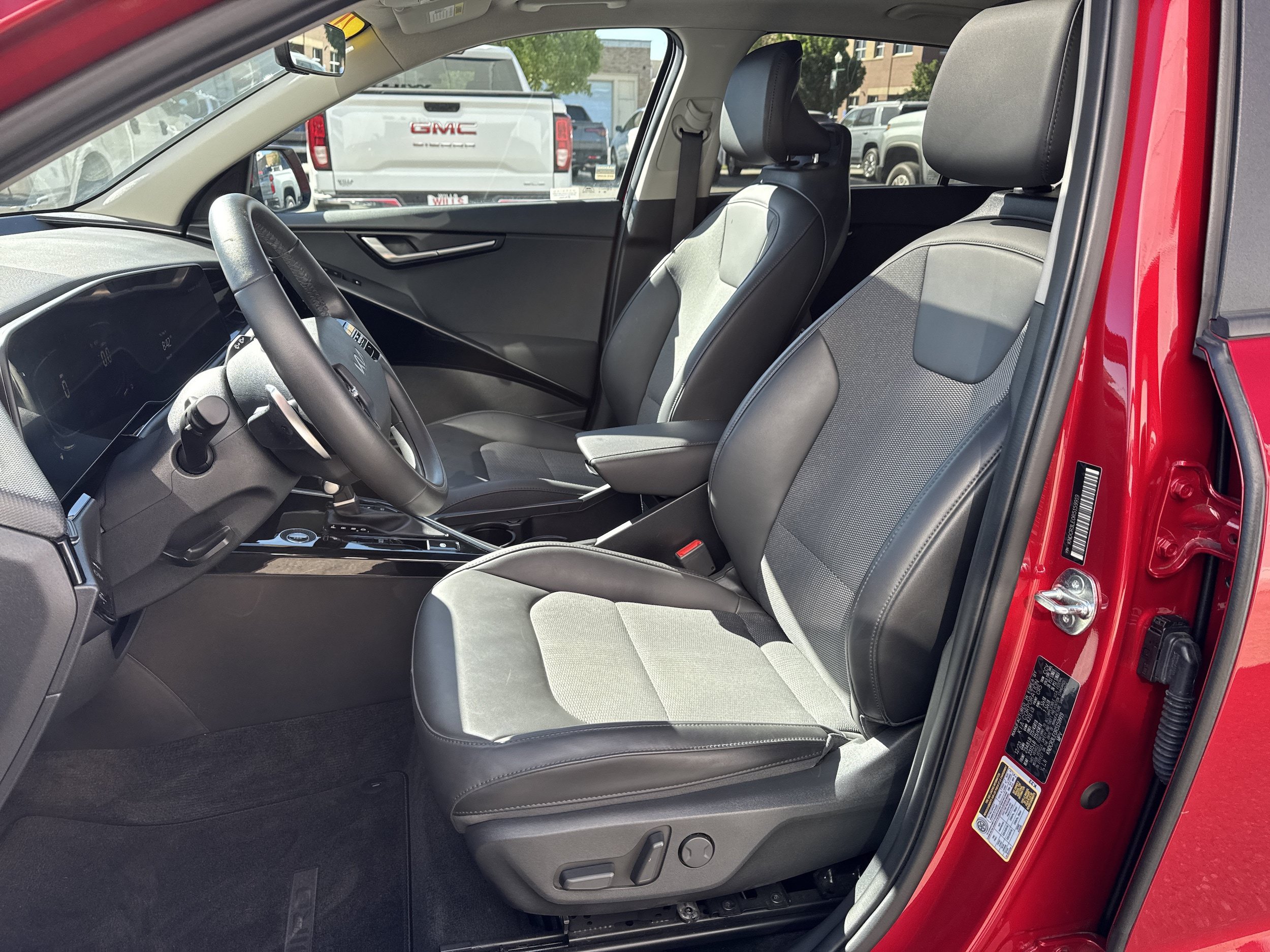 Used 2024 Kia Niro EX Touring FWD image 10