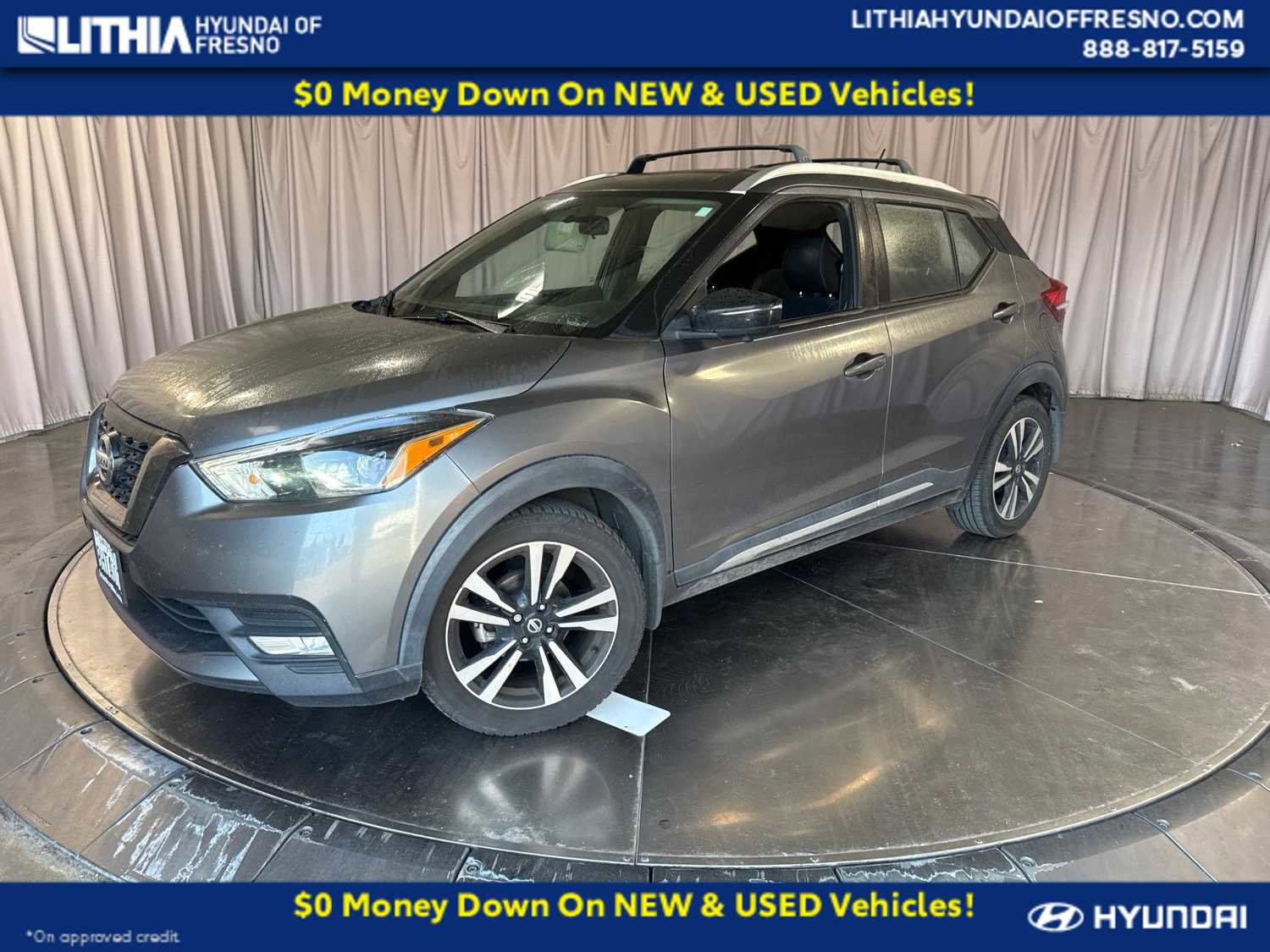 Used 2018 Nissan Kicks SR w/ Exterior Package FWD image 1