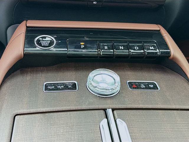 New 2026 Lincoln Navigator L Reserve AWD/4WD image 18