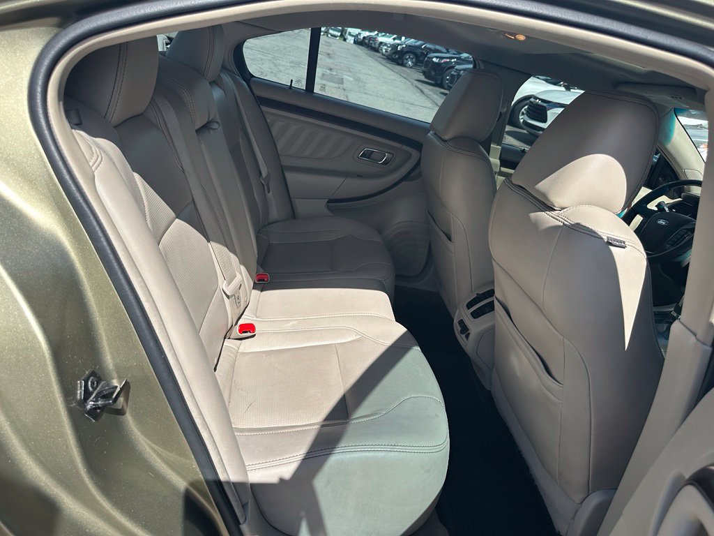 Used 2012 Ford Taurus Limited FWD image 24