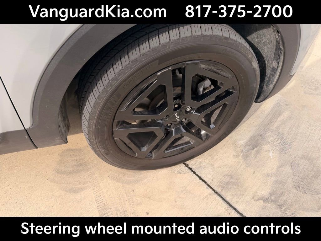 Used 2023 Kia Telluride EX X-Line image 11