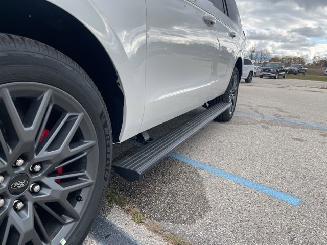 New 2025 Ford Expedition Max Platinum w/ Stealth Performance Package image 11