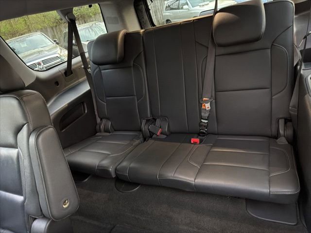Used 2018 Chevrolet Suburban LT w/ LT Signature Package AWD/4WD image 9
