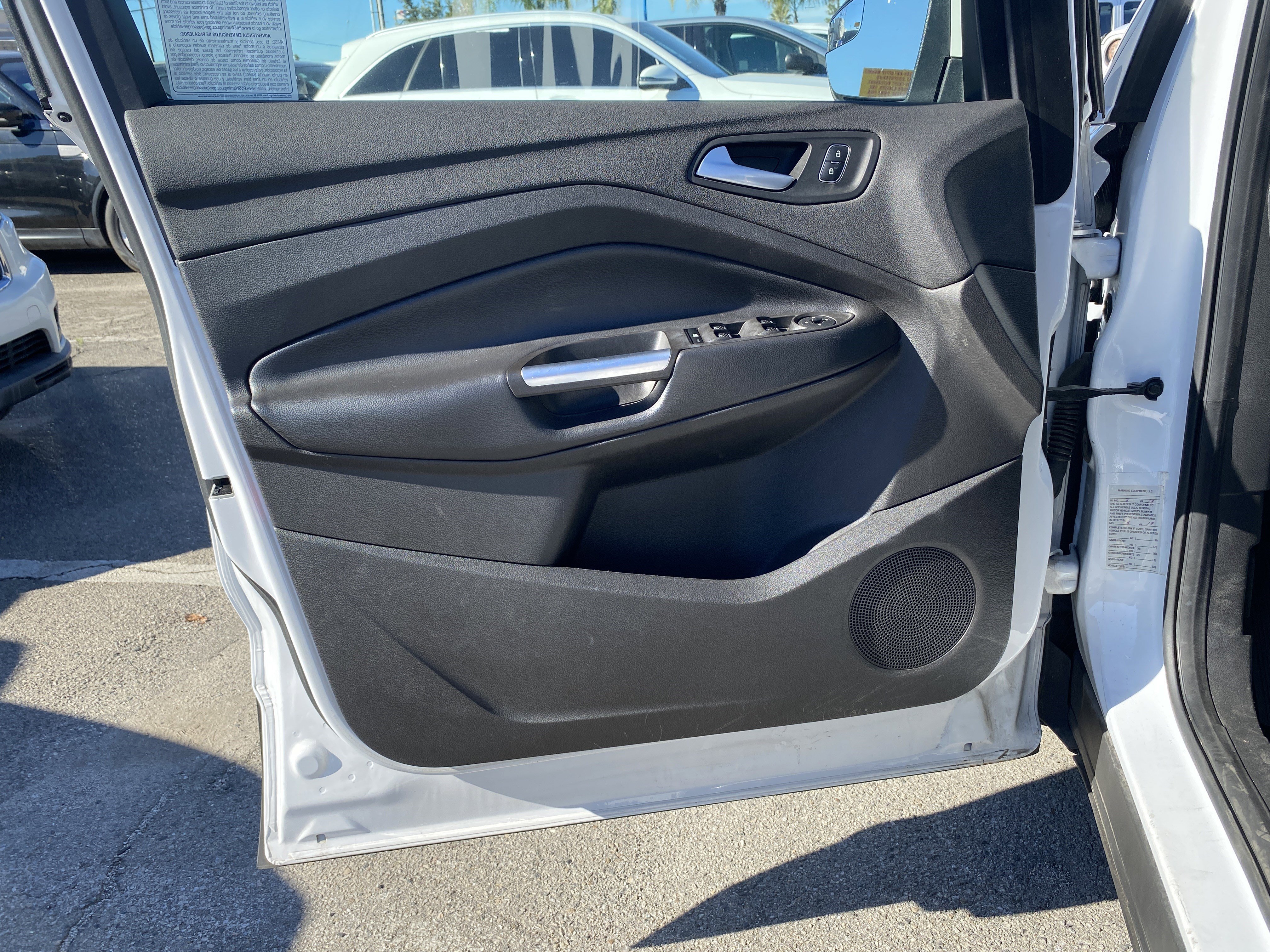 Used 2019 Ford Escape SE image 16