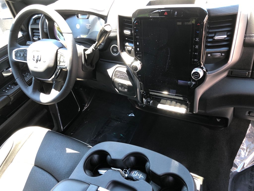 Used 2026 RAM 2500 Laramie AWD/4WD image 30