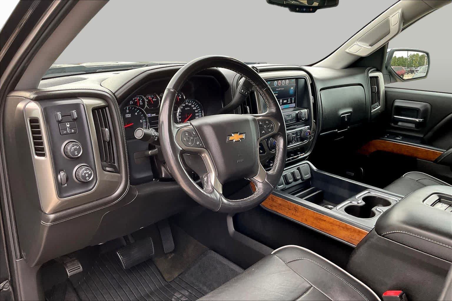 Used 2018 Chevrolet Silverado 1500 High Country AWD/4WD image 18