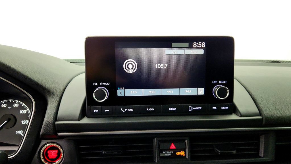 Used 2025 Honda Pilot Sport image 18