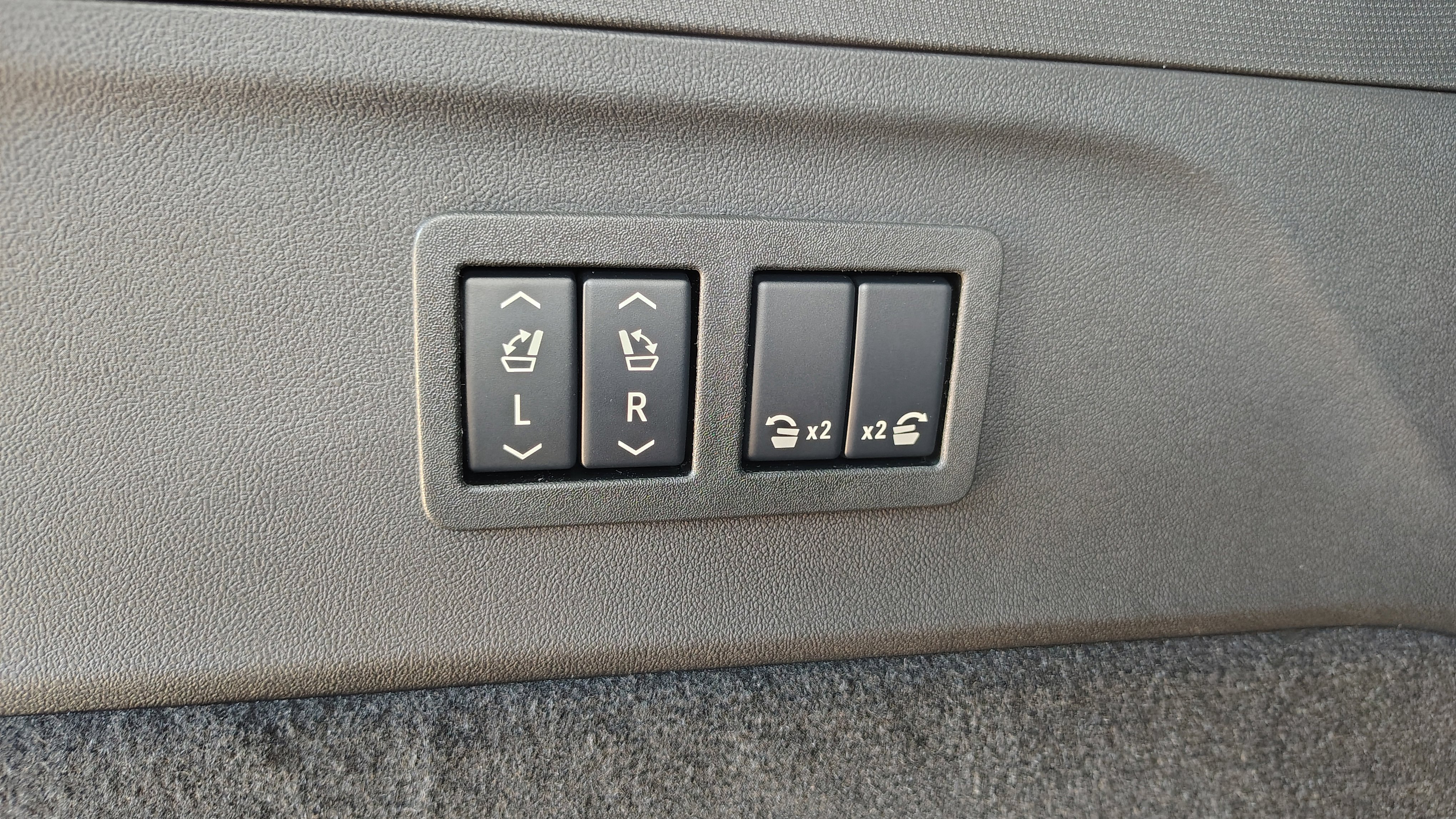 New 2025 Cadillac Escalade IQ Luxury 1 image 41