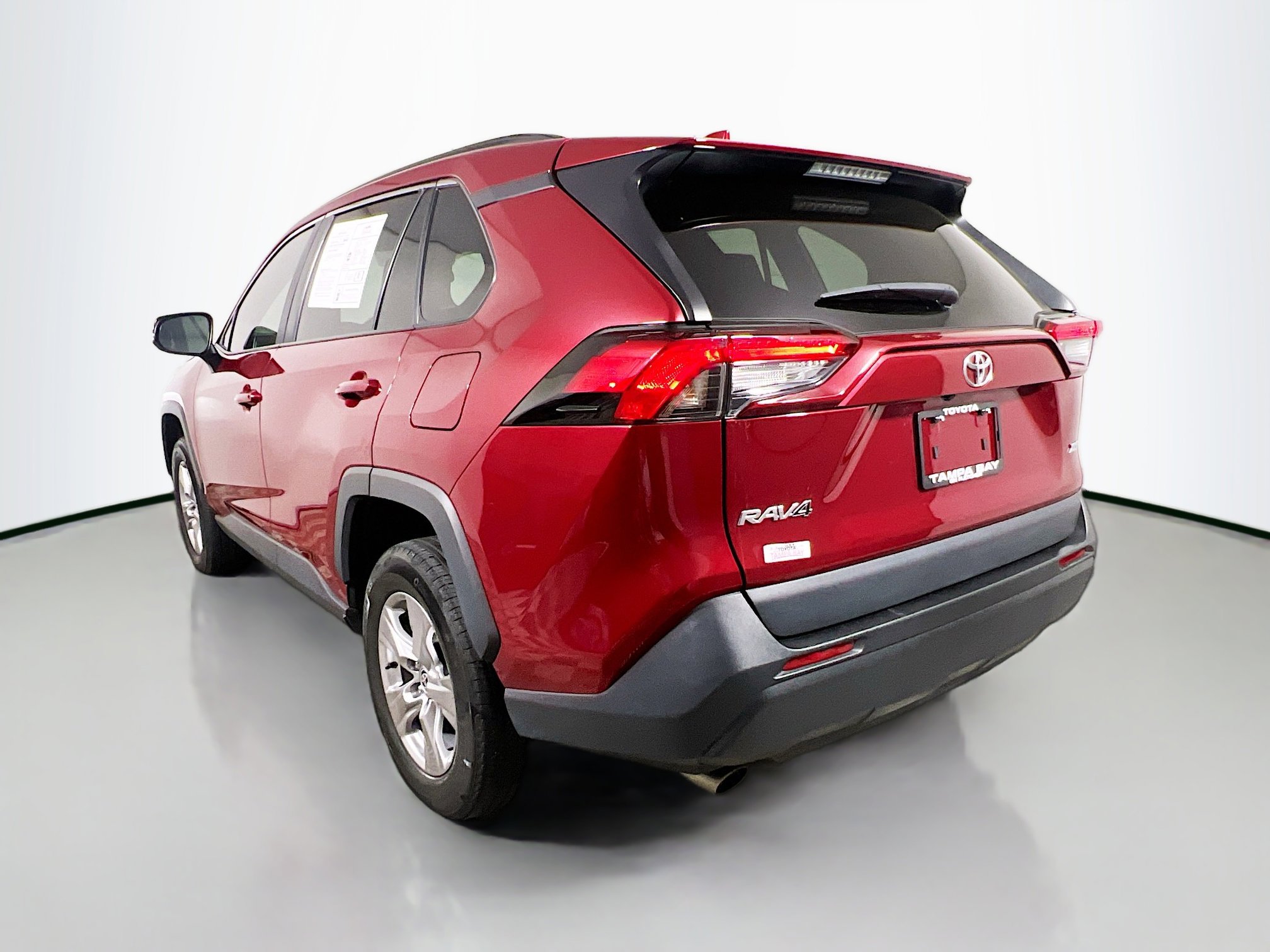 Used 2023 Toyota RAV4 XLE w/ Convenience Package image 8
