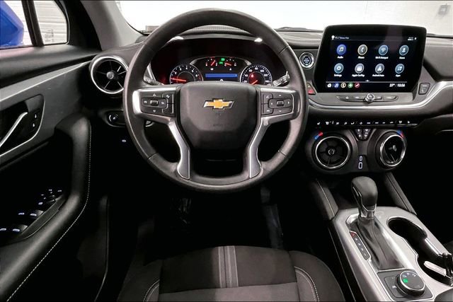 Used 2025 Chevrolet Blazer LT image 6