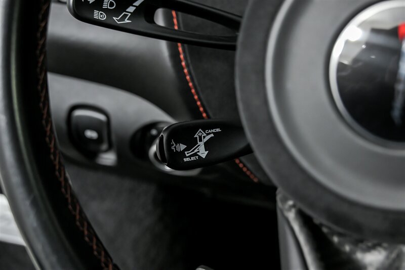 Used 2018 McLaren 720S RWD image 33