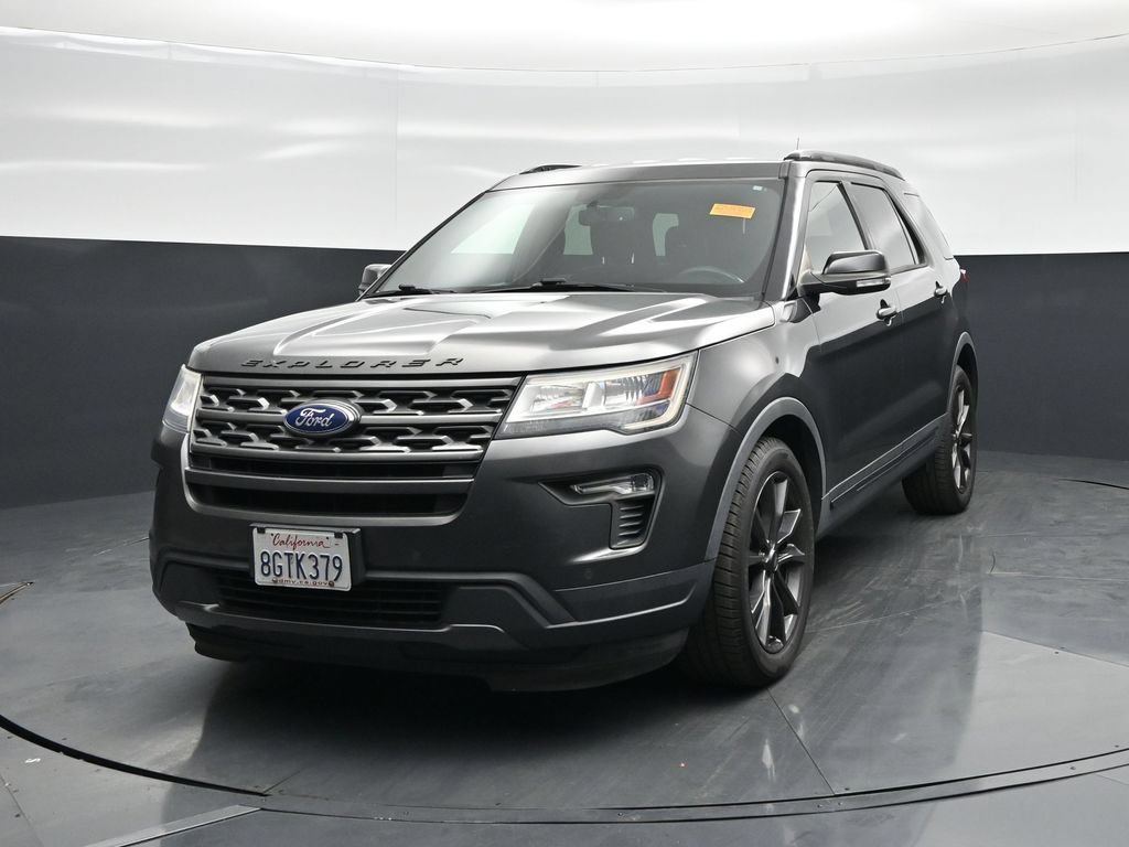 Used 2018 Ford Explorer XLT w/ Equipment Group 202A FWD image 54