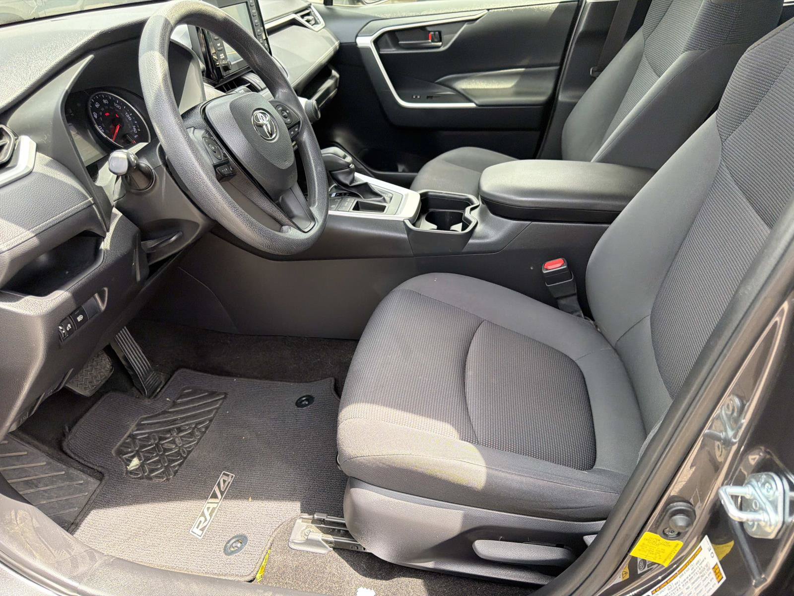 Used 2019 Toyota RAV4 LE w/ Carpet Mat Package FWD image 14