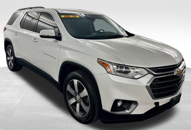 Used 2019 Chevrolet Traverse LT w/ LT Premium Package image 3