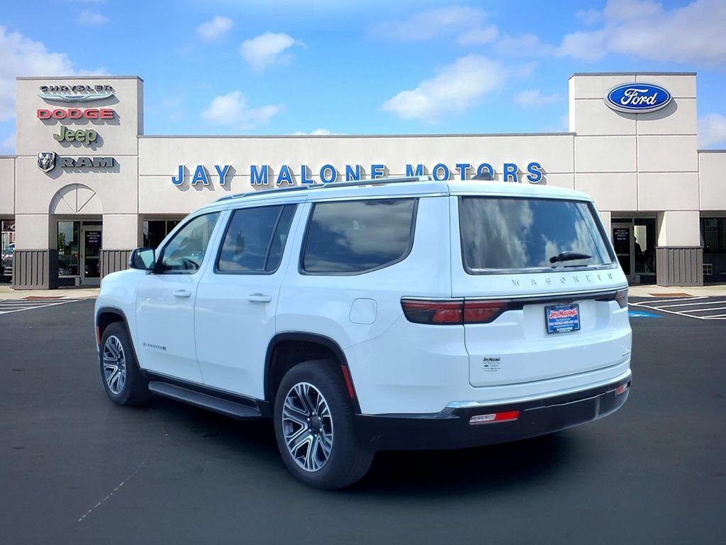 Used 2024 Jeep Wagoneer Series II w/ Flexible Seating Group AWD/4WD image 5