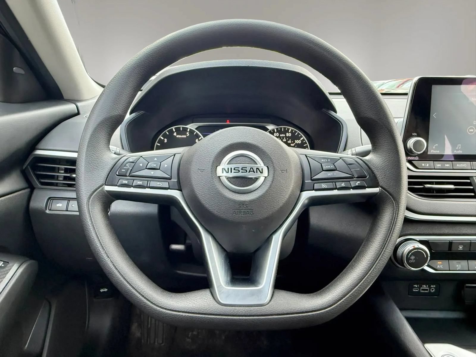 Used 2022 Nissan Altima 2.5 SV FWD image 11