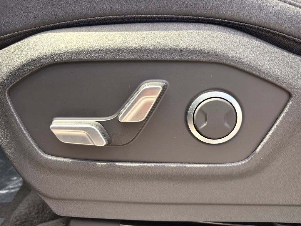 New 2027 Hyundai Santa Fe SEL FWD image 11
