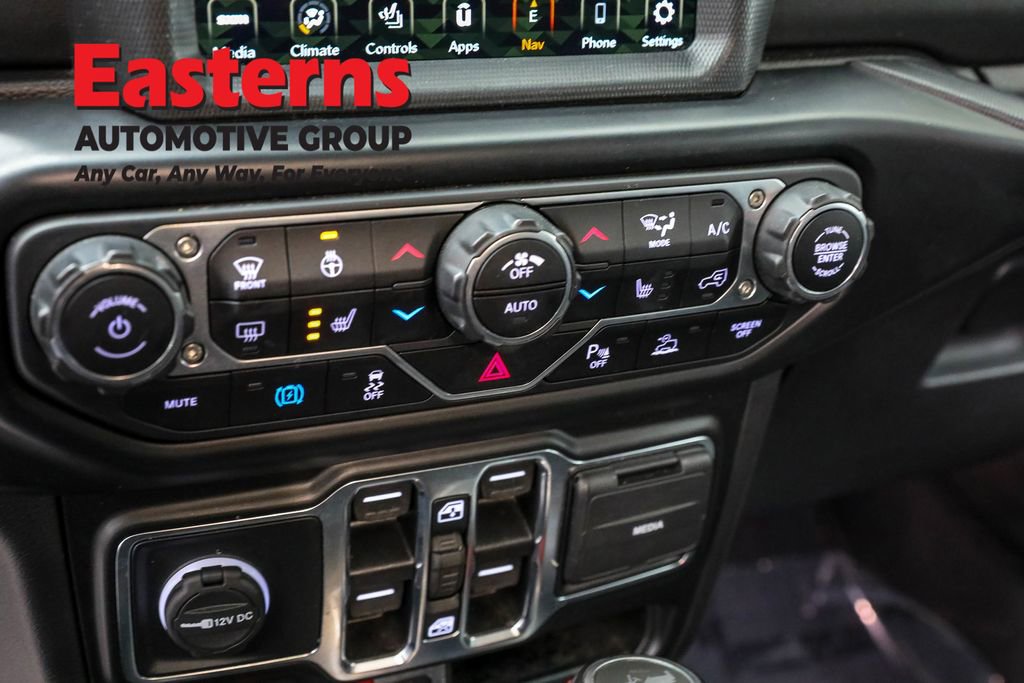 Used 2022 Jeep Wrangler Unlimited Rubicon 4xe w/ Cold Weather Group AWD/4WD image 20