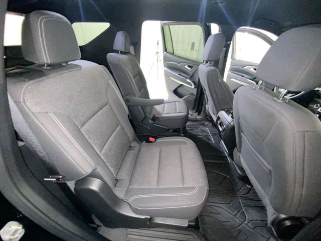 Used 2024 Chevrolet Traverse LT FWD image 32