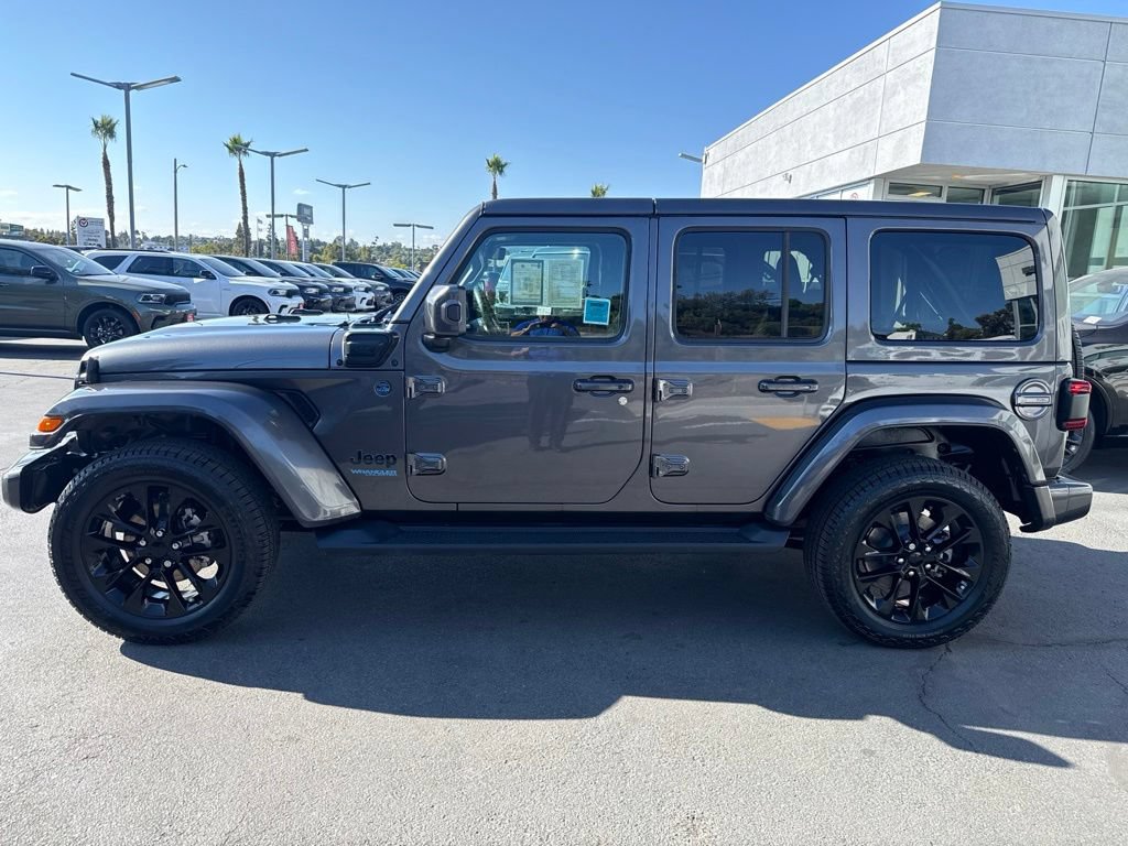 Certified 2021 Jeep Wrangler Unlimited Sahara AWD/4WD image 4
