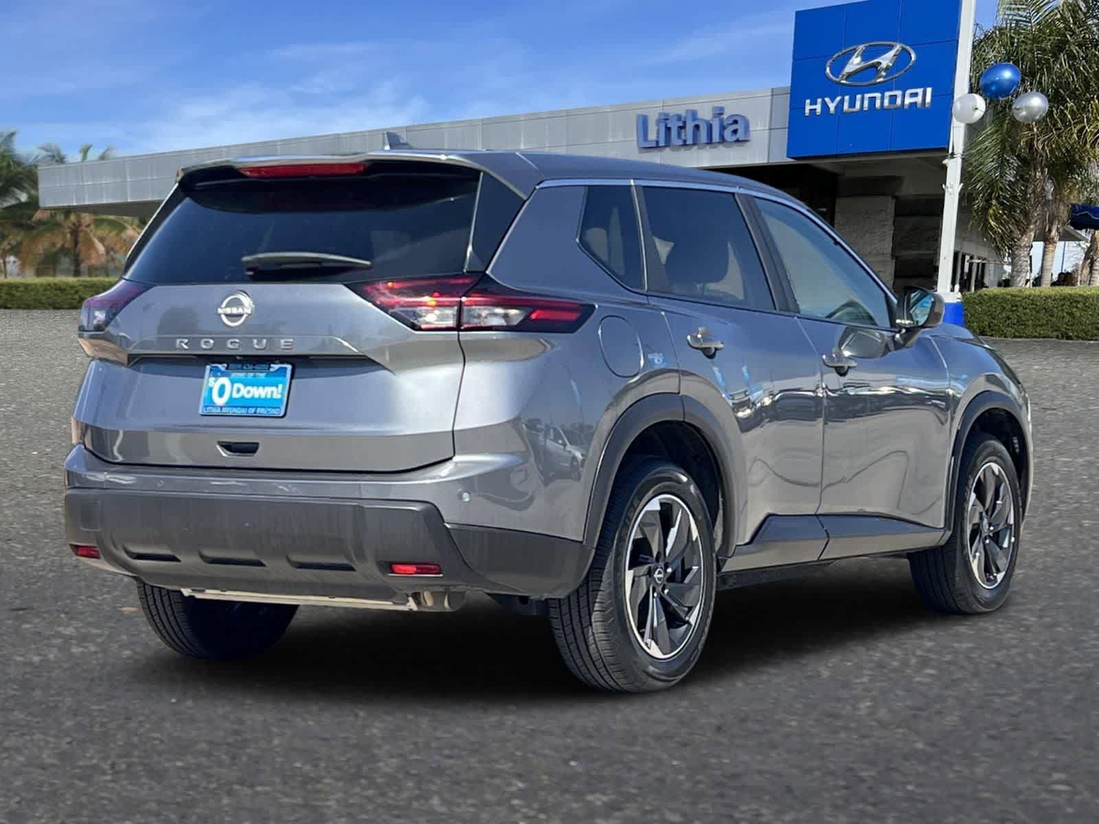 Used 2025 Nissan Rogue SV FWD video 3