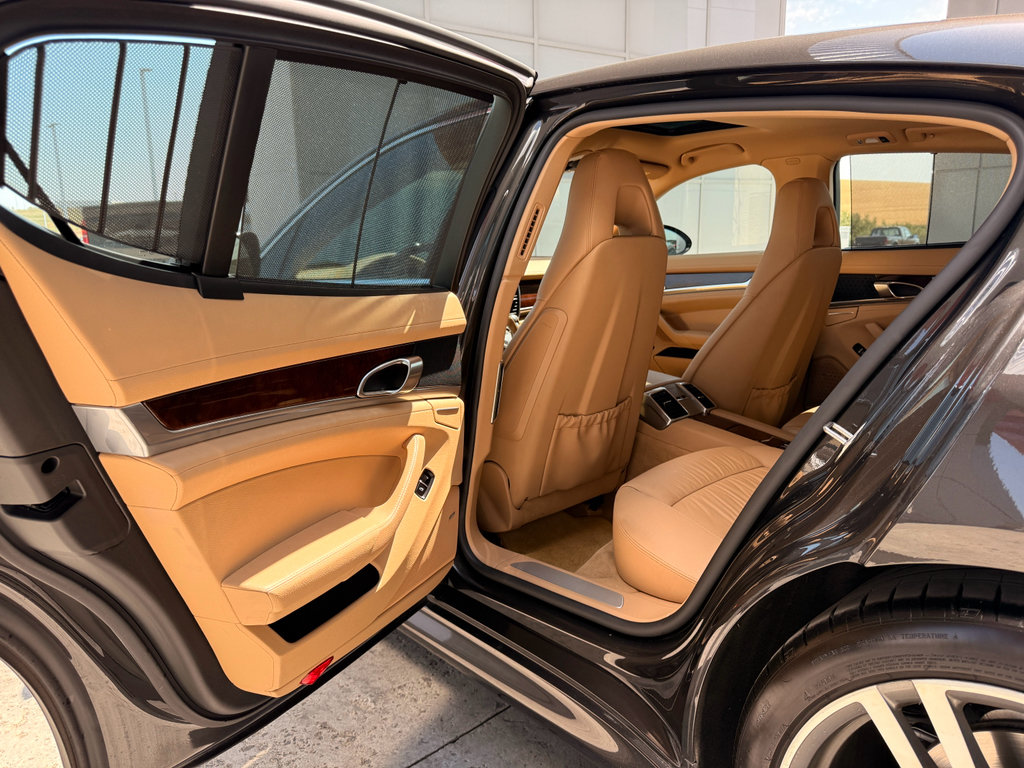 Used 2011 Porsche Panamera S RWD image 23