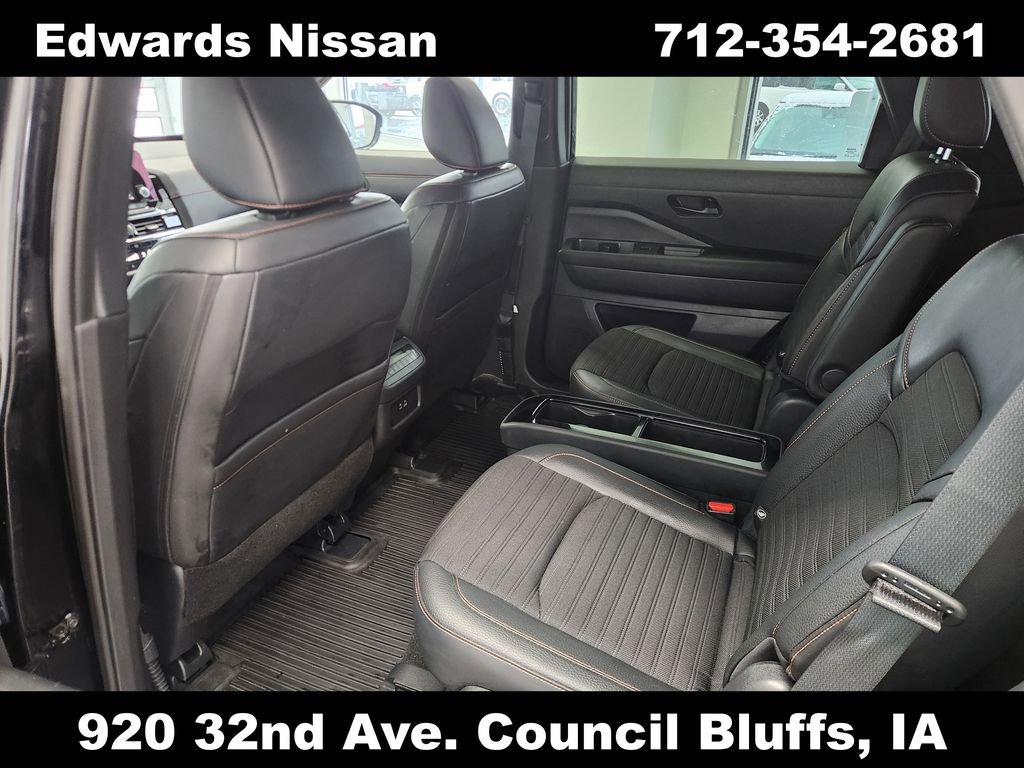 Used 2024 Nissan Pathfinder Rock Creek image 13