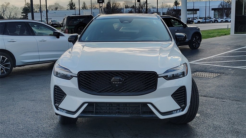 New 2026 Volvo XC60 B5 Ultra w/ Climate Package image 32