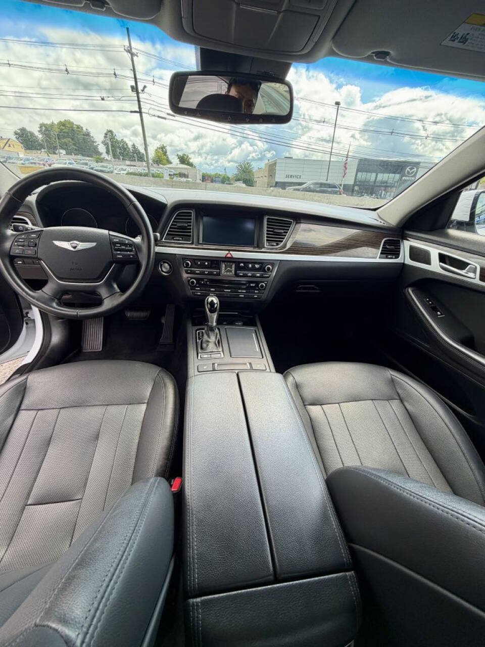 Used 2016 Hyundai Genesis 3.8 RWD image 12