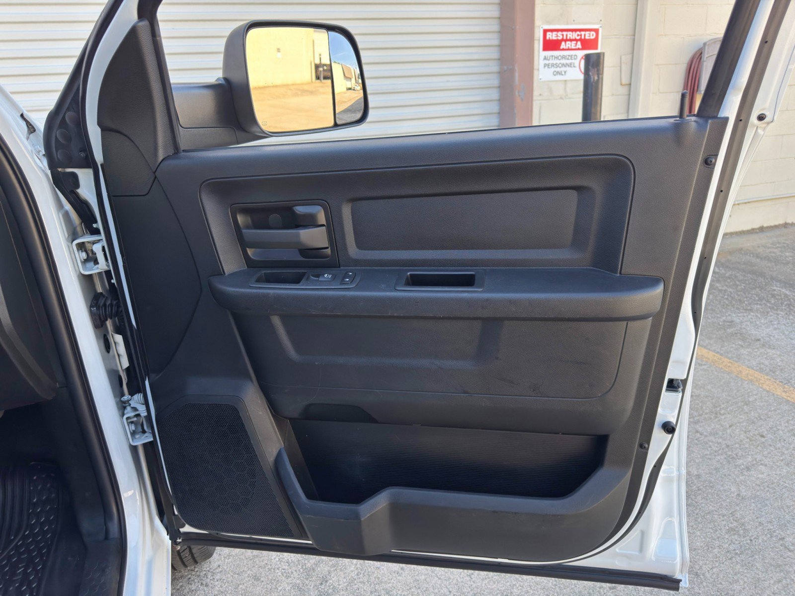 Used 2021 RAM 3500 Tradesman w/ Chrome Appearance Group AWD/4WD image 36