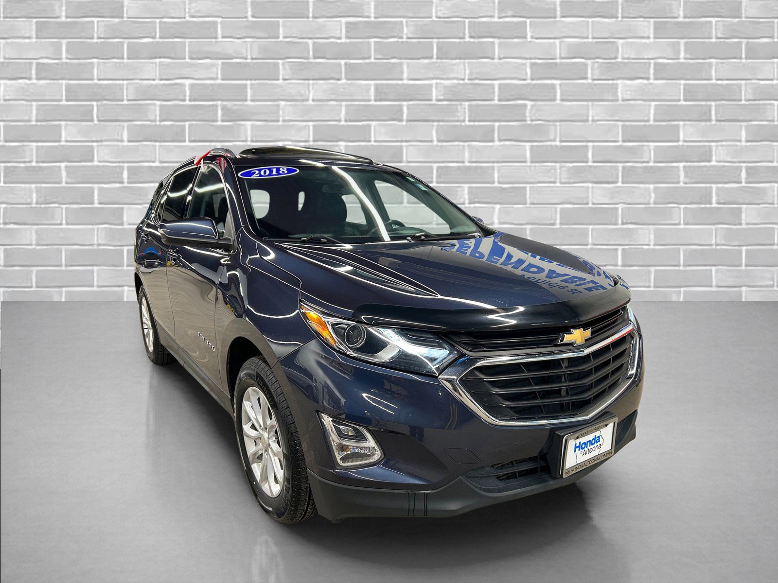 Used 2018 Chevrolet Equinox LT w/ Sun & Infotainment Package image 7