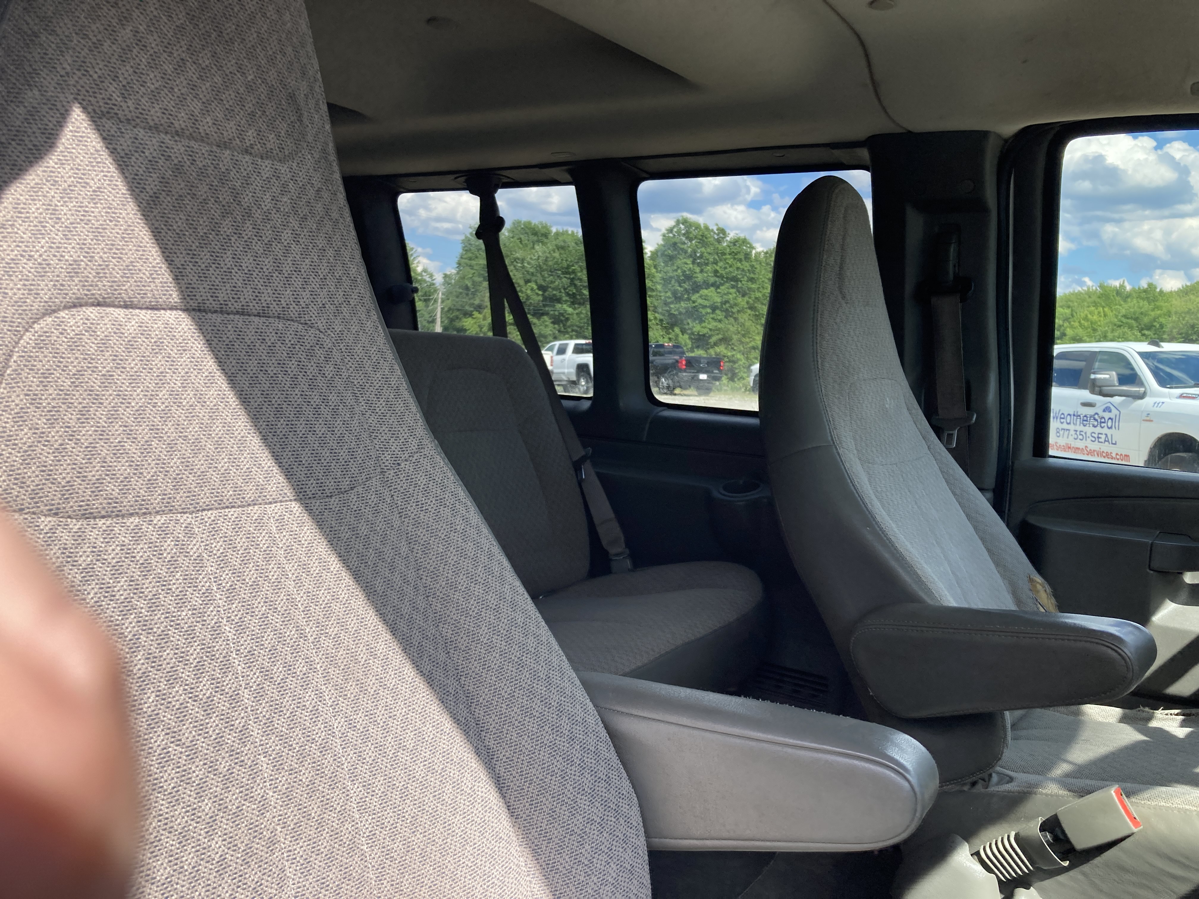 Used 2018 Chevrolet Express 3500 LT w/ LT Preferred Equipment Group RWD image 19