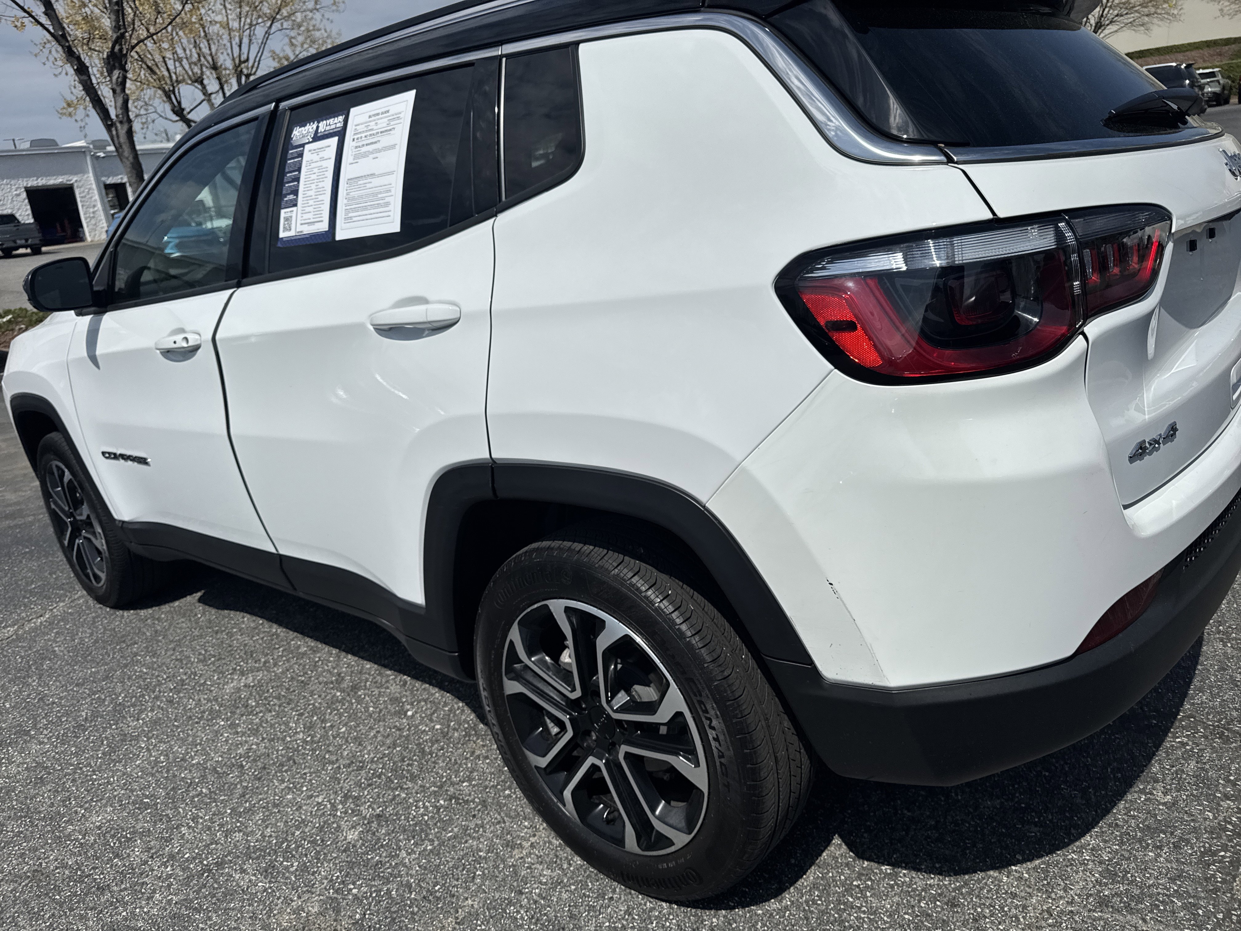 Used 2022 Jeep Compass Limited image 8