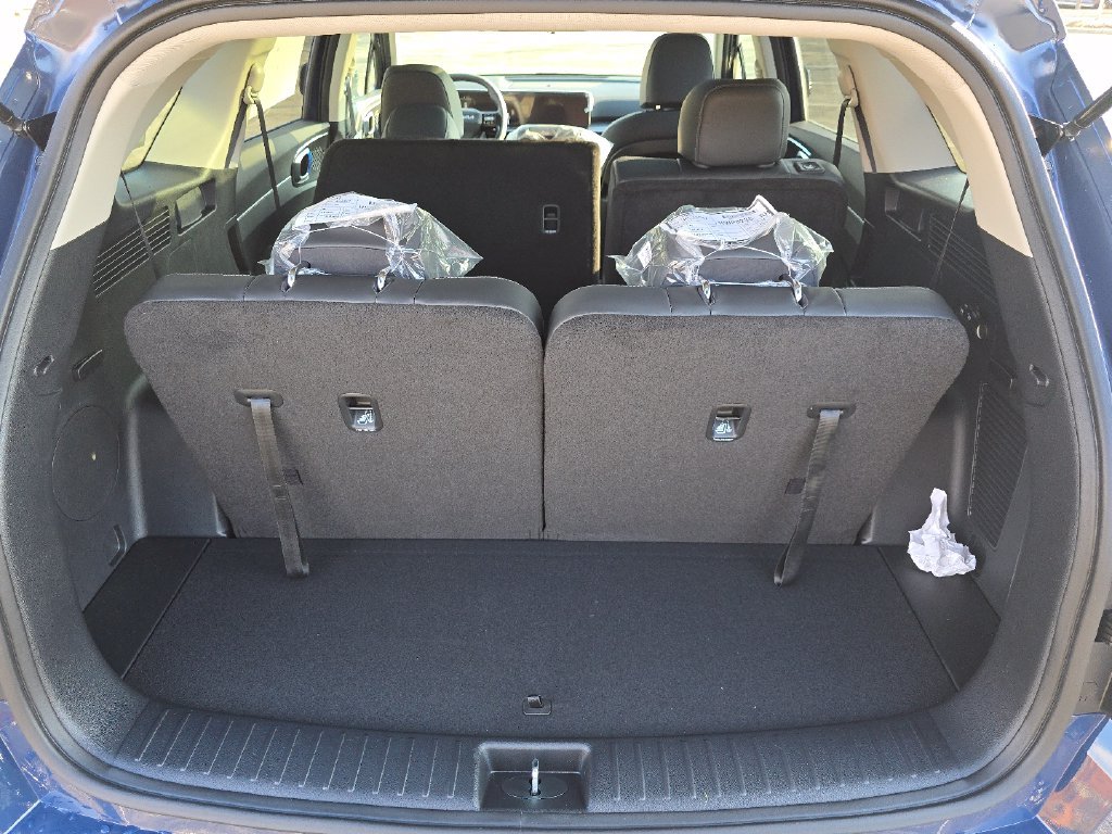 New 2026 Kia Sorento S w/ S Panoramic Sunroof Package FWD image 18